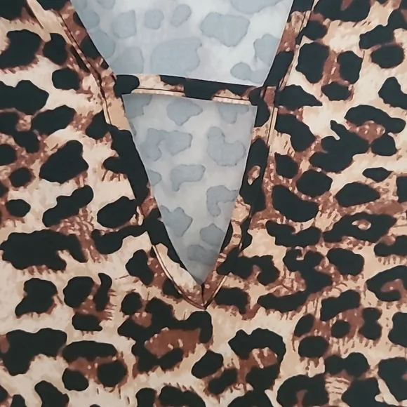 Animal Print Bodysuit Top Leopard Print Brown Black Stretch like New Size 0XL - Picture 3 of 14